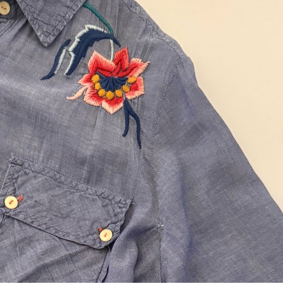 Johnny Was Embroidered Flowery Painters Denim Button-Up Shirt, Size L - Picture 7 of 13